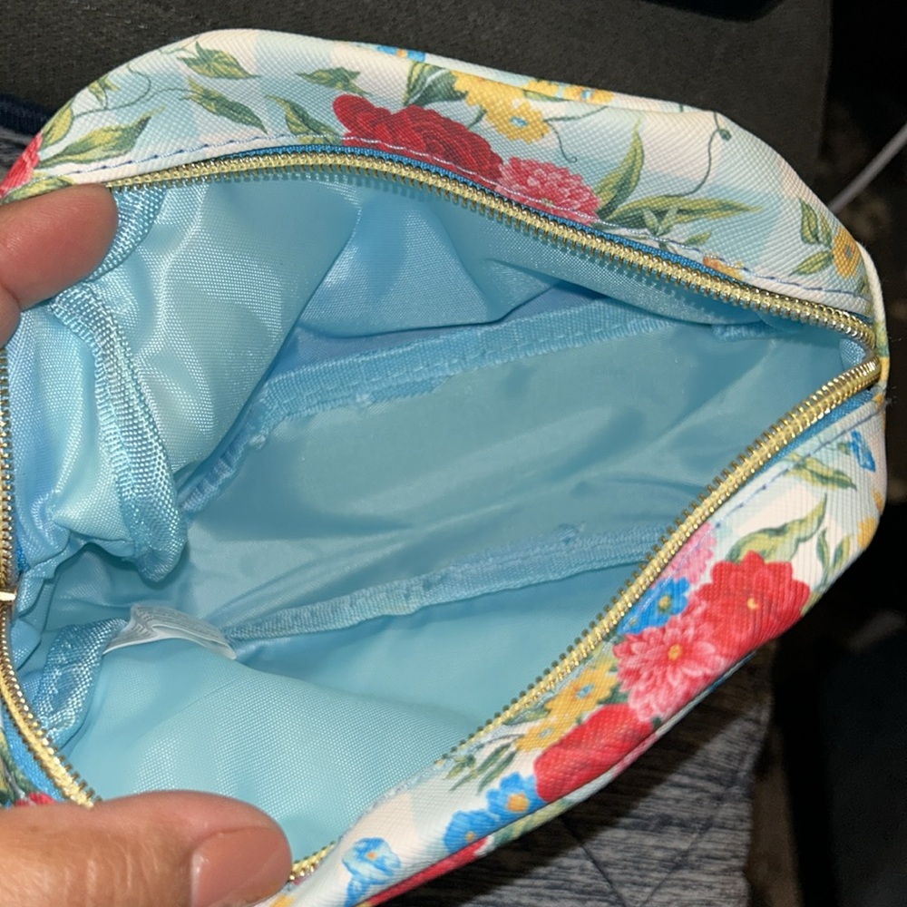 NWT Pioneer Woman Floral Sweet Rose Cosmetic bag - Picture 8 of 10